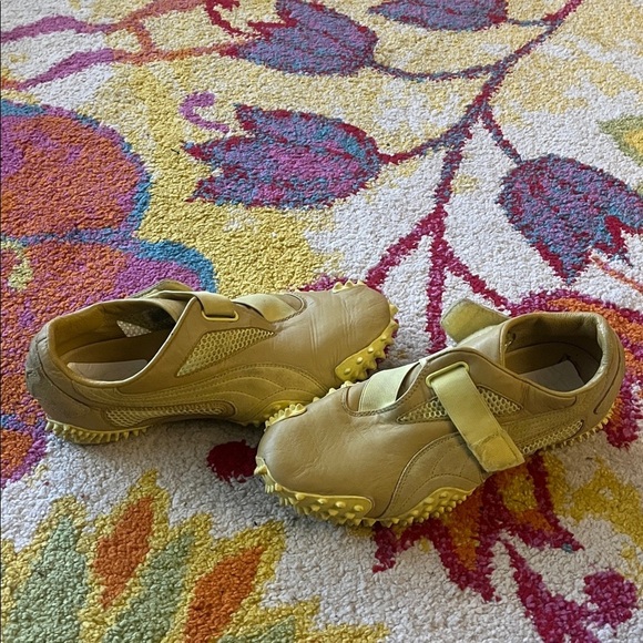 VINTAGE 90S PUMA MOSTRO YELLOW SNEAKERS WOMENS 9 - Picture 3 of 9
